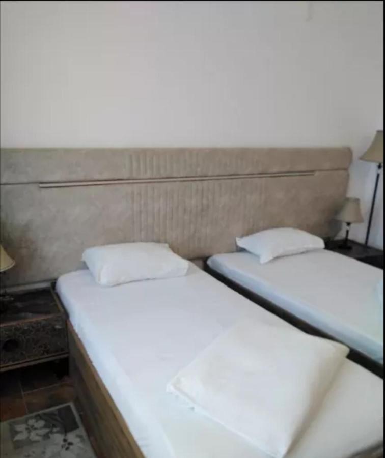 Hotel Florida מאמאיה מראה חיצוני תמונה
