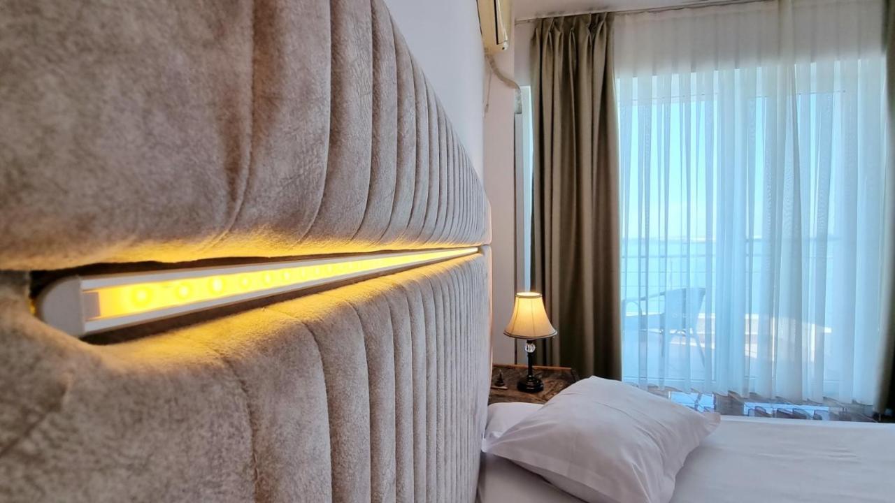 Hotel Florida מאמאיה מראה חיצוני תמונה
