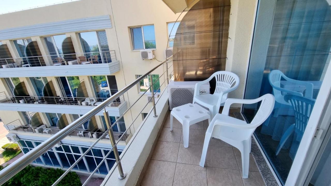 Hotel Florida מאמאיה מראה חיצוני תמונה