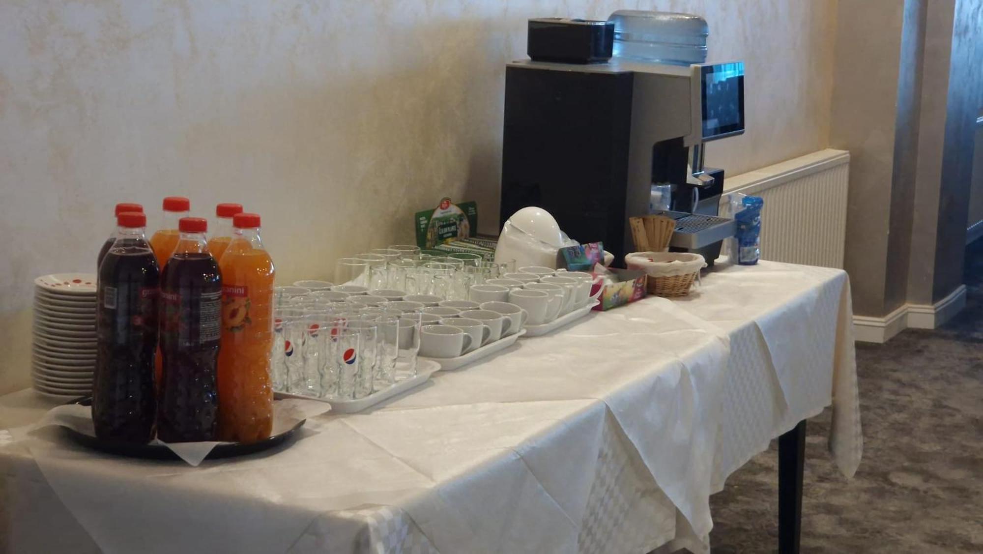 Hotel Florida מאמאיה מראה חיצוני תמונה