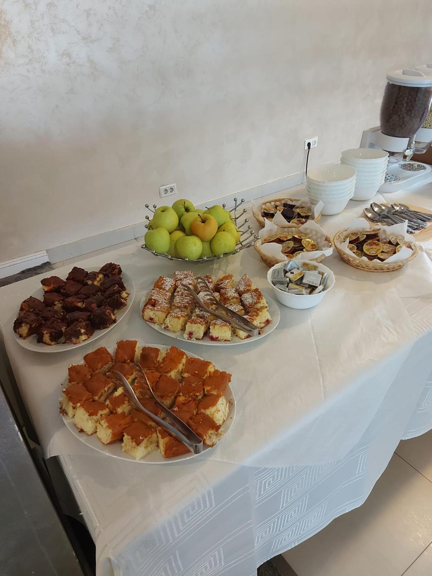 Hotel Florida מאמאיה מראה חיצוני תמונה
