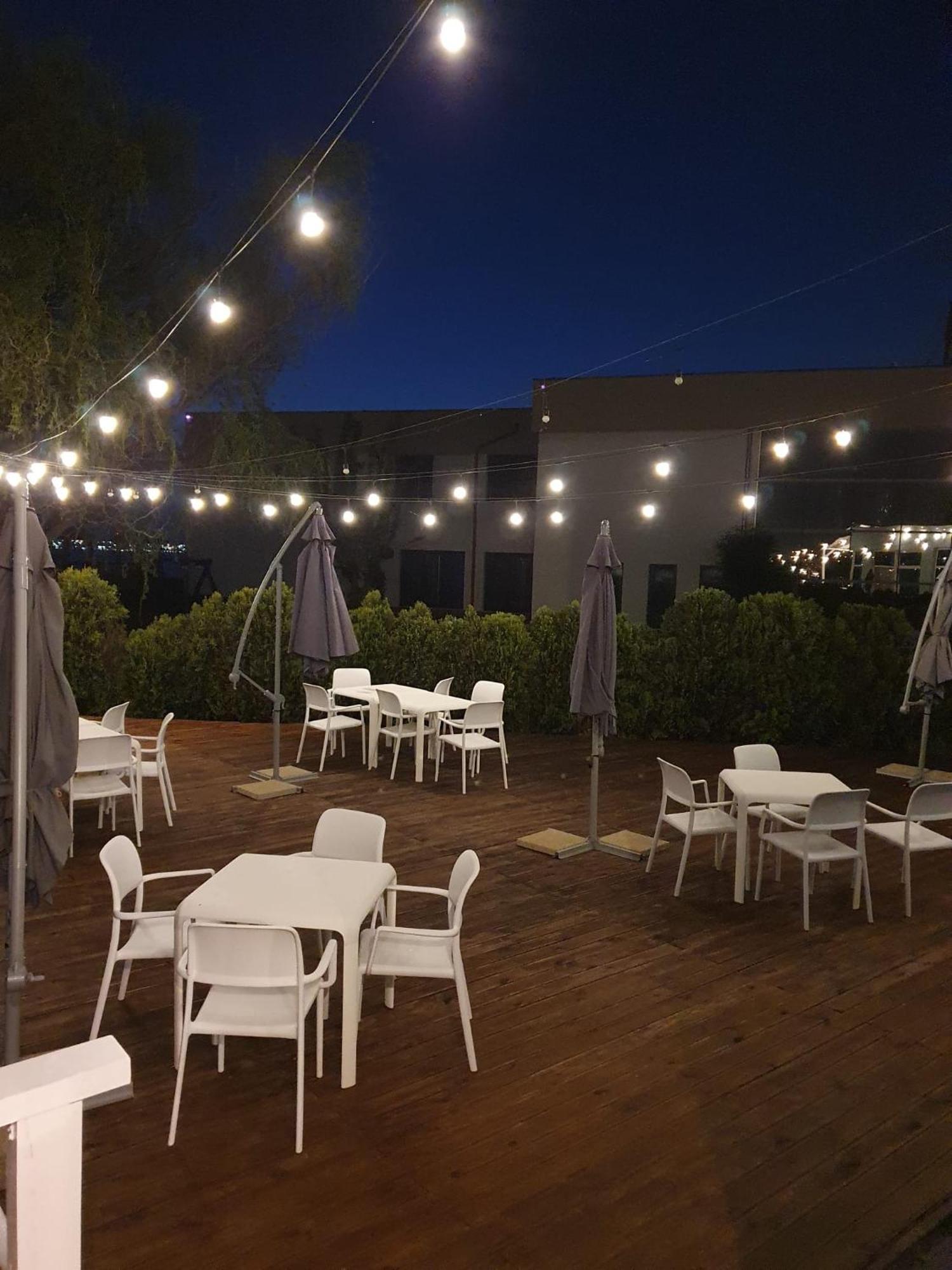 Hotel Florida מאמאיה מראה חיצוני תמונה