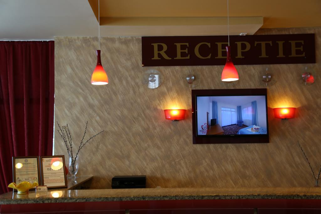 Hotel Florida מאמאיה מראה חיצוני תמונה