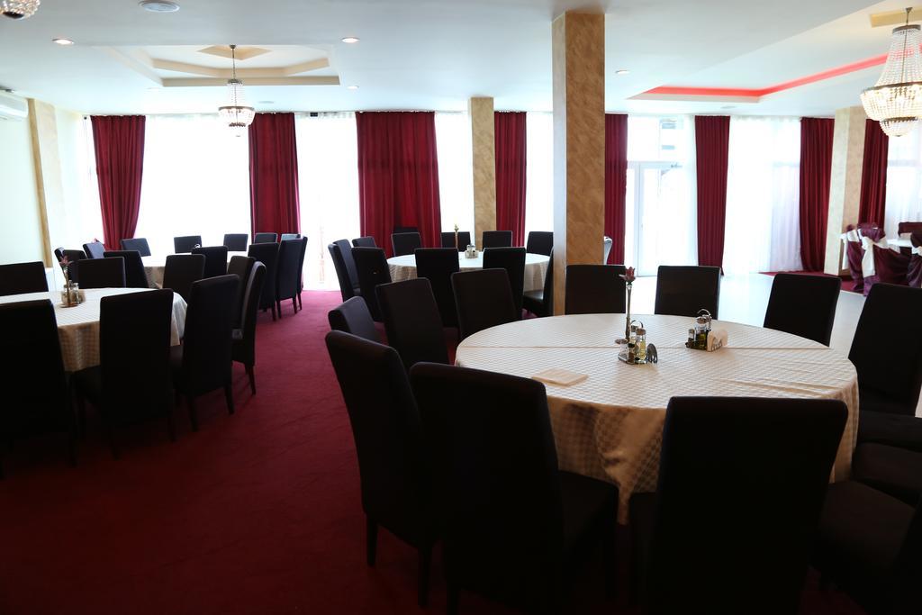 Hotel Florida מאמאיה מראה חיצוני תמונה