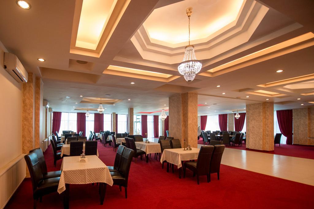 Hotel Florida מאמאיה מראה חיצוני תמונה