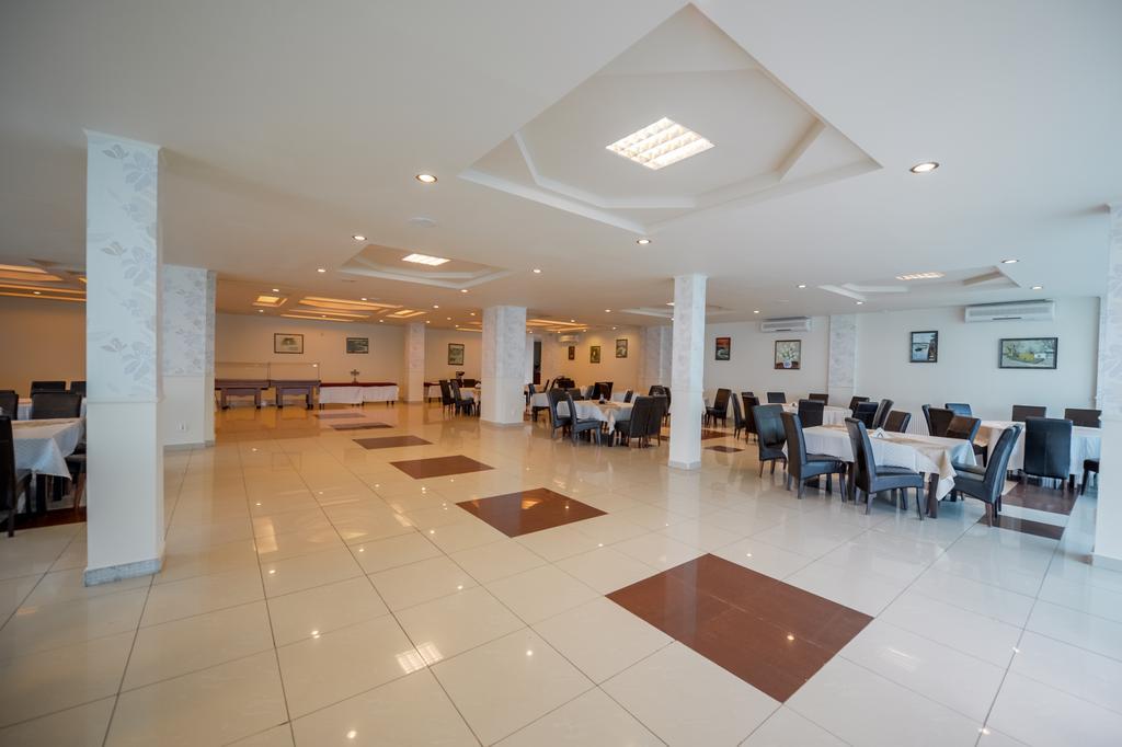 Hotel Florida מאמאיה מראה חיצוני תמונה