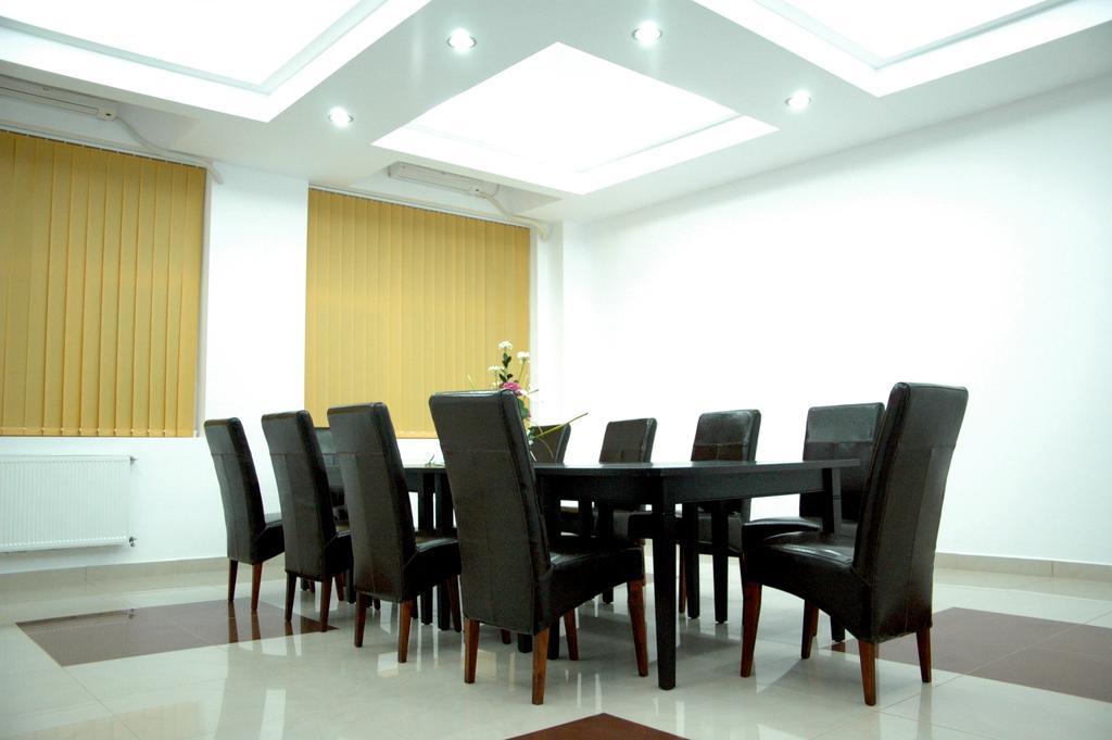 Hotel Florida מאמאיה מראה חיצוני תמונה