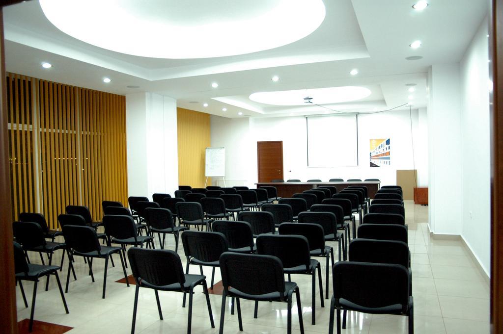 Hotel Florida מאמאיה מראה חיצוני תמונה