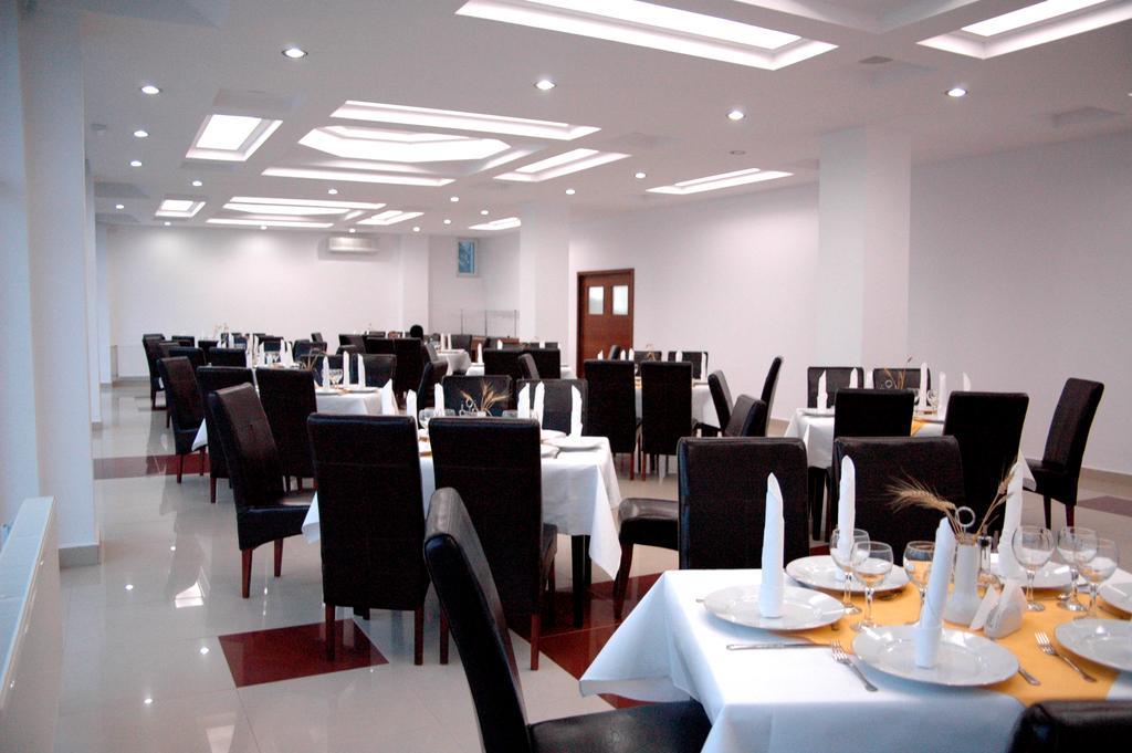 Hotel Florida מאמאיה מראה חיצוני תמונה