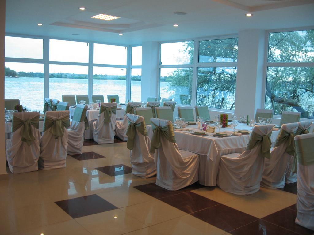 Hotel Florida מאמאיה מראה חיצוני תמונה