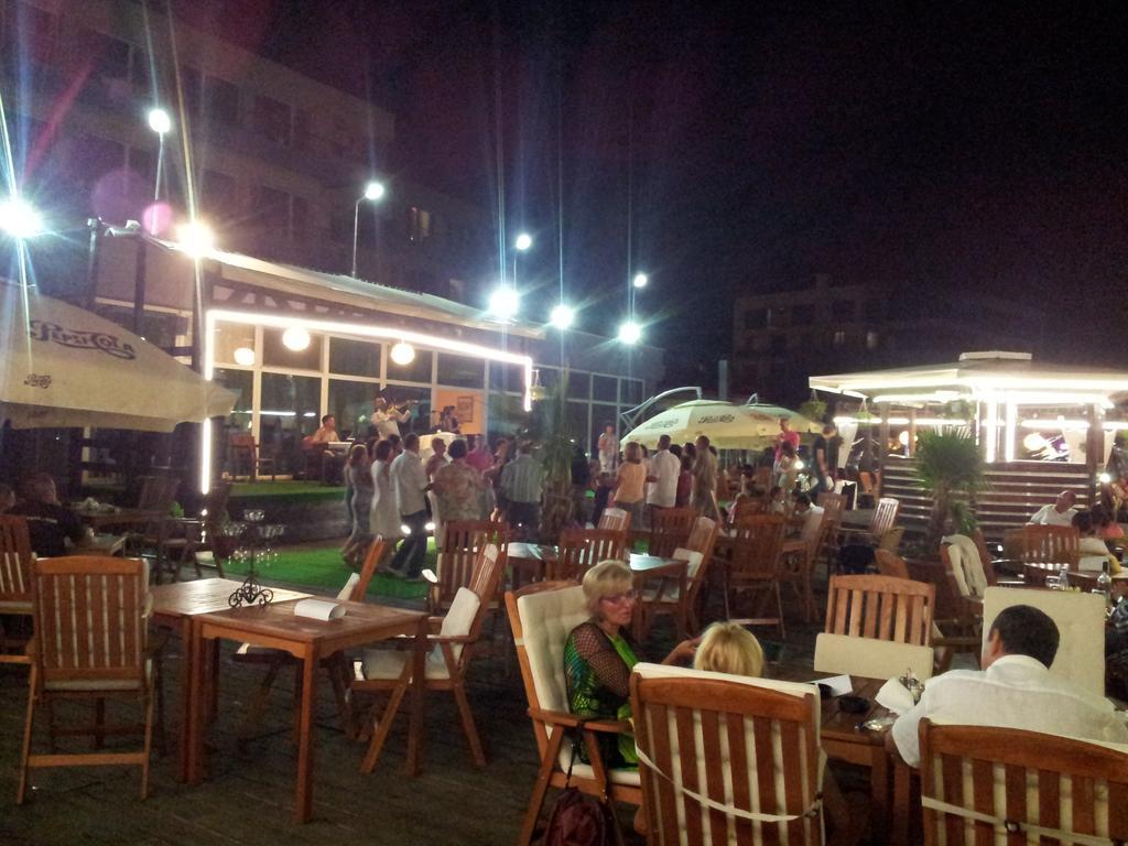 Hotel Florida מאמאיה מראה חיצוני תמונה