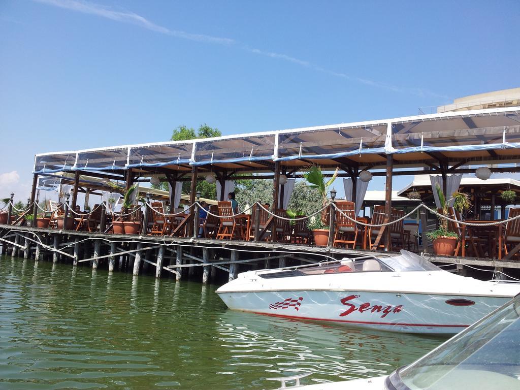 Hotel Florida מאמאיה מראה חיצוני תמונה